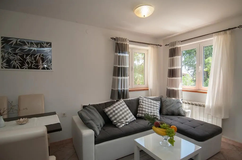 Apartments Ana Opatija