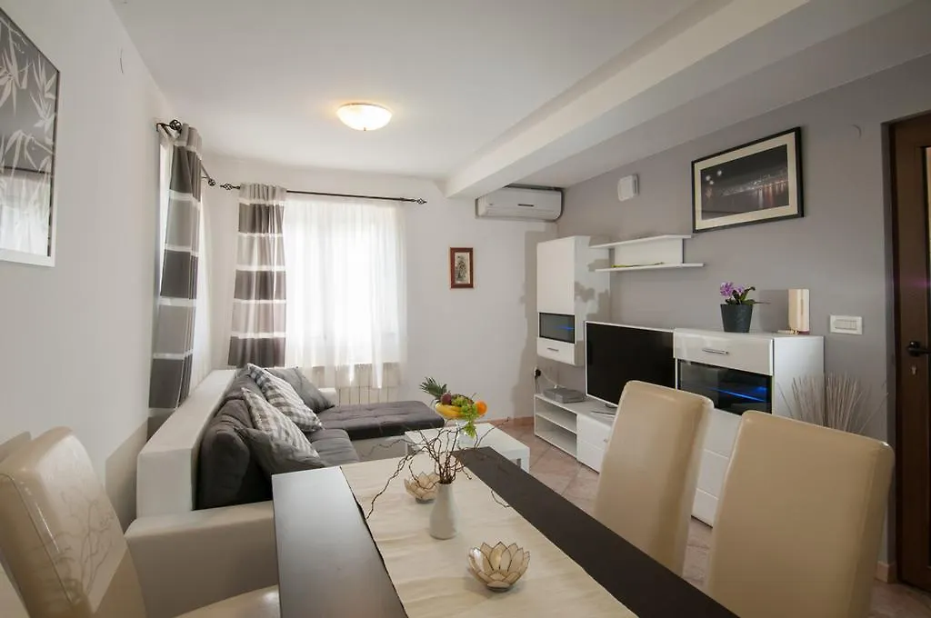 Apartments Ana Opatija 0*,  Croatie
