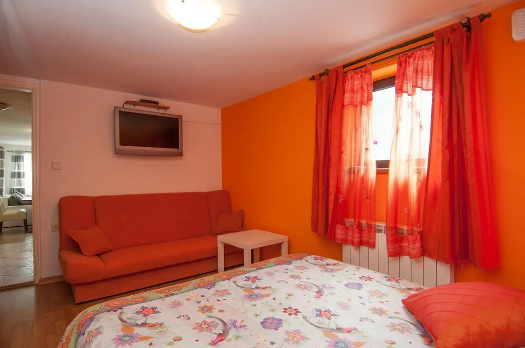 Apartments Ana Opatija 0*,