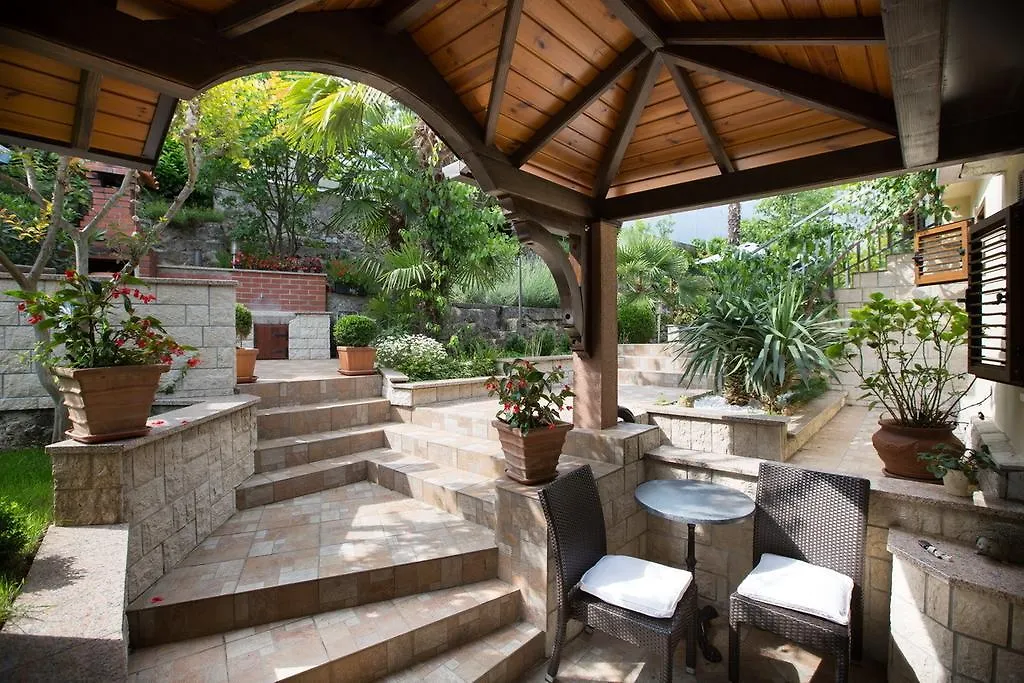 Apartments Ana Opatija