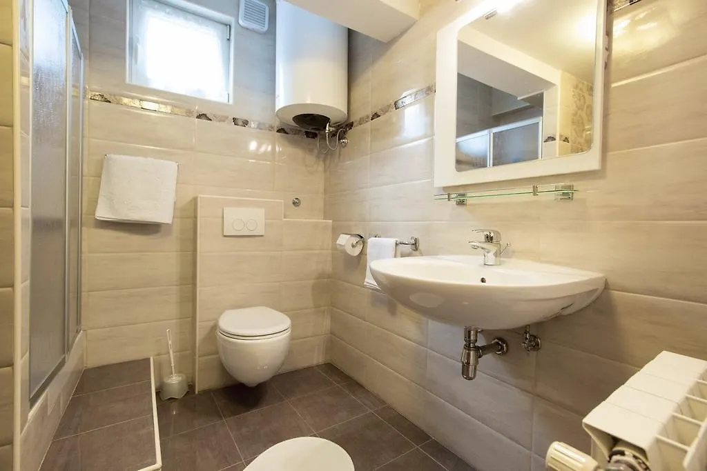 Apartments Ana Opatija